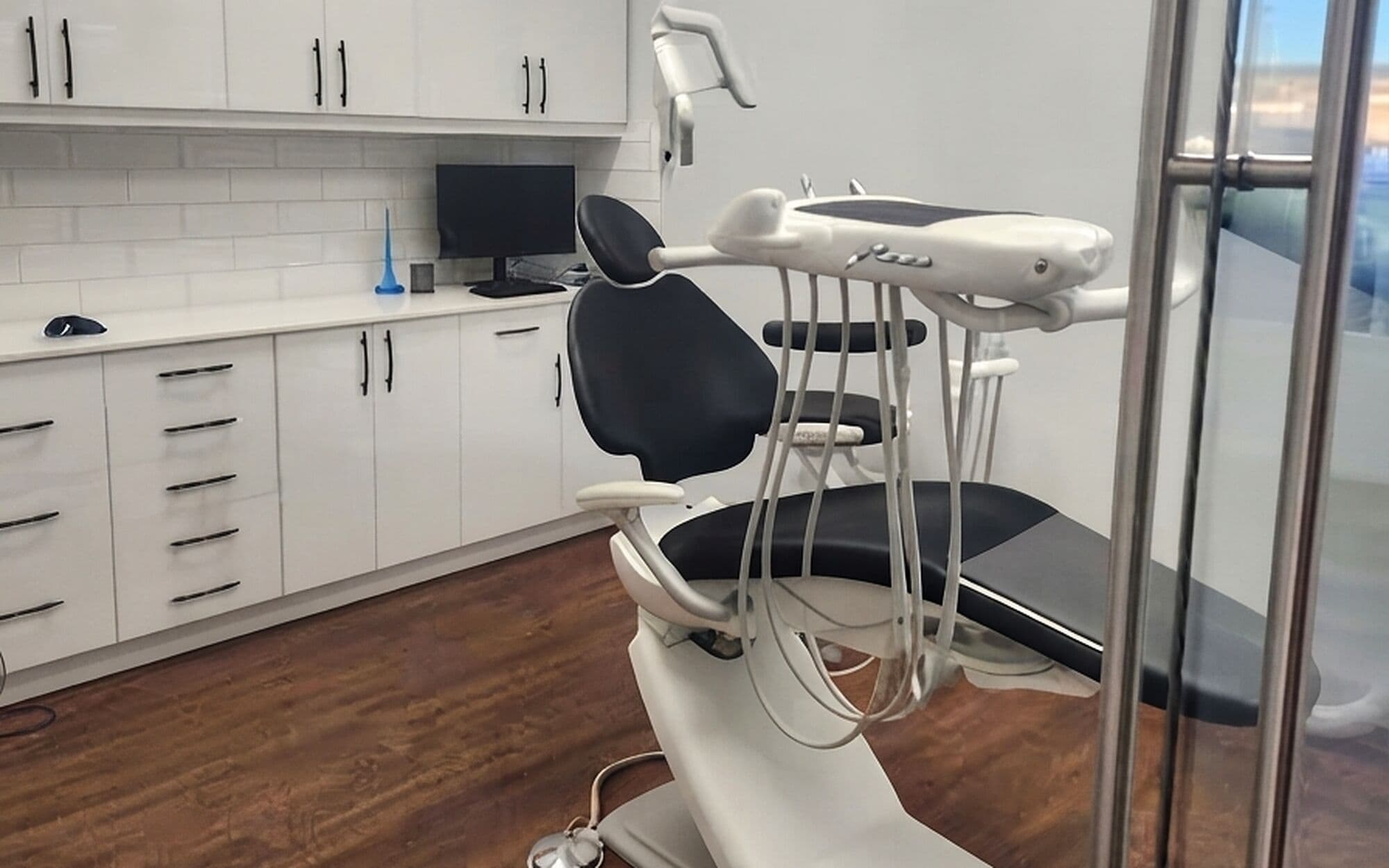 Treatment room at Riverside Landing Dental, kept open for same-day emergency patients